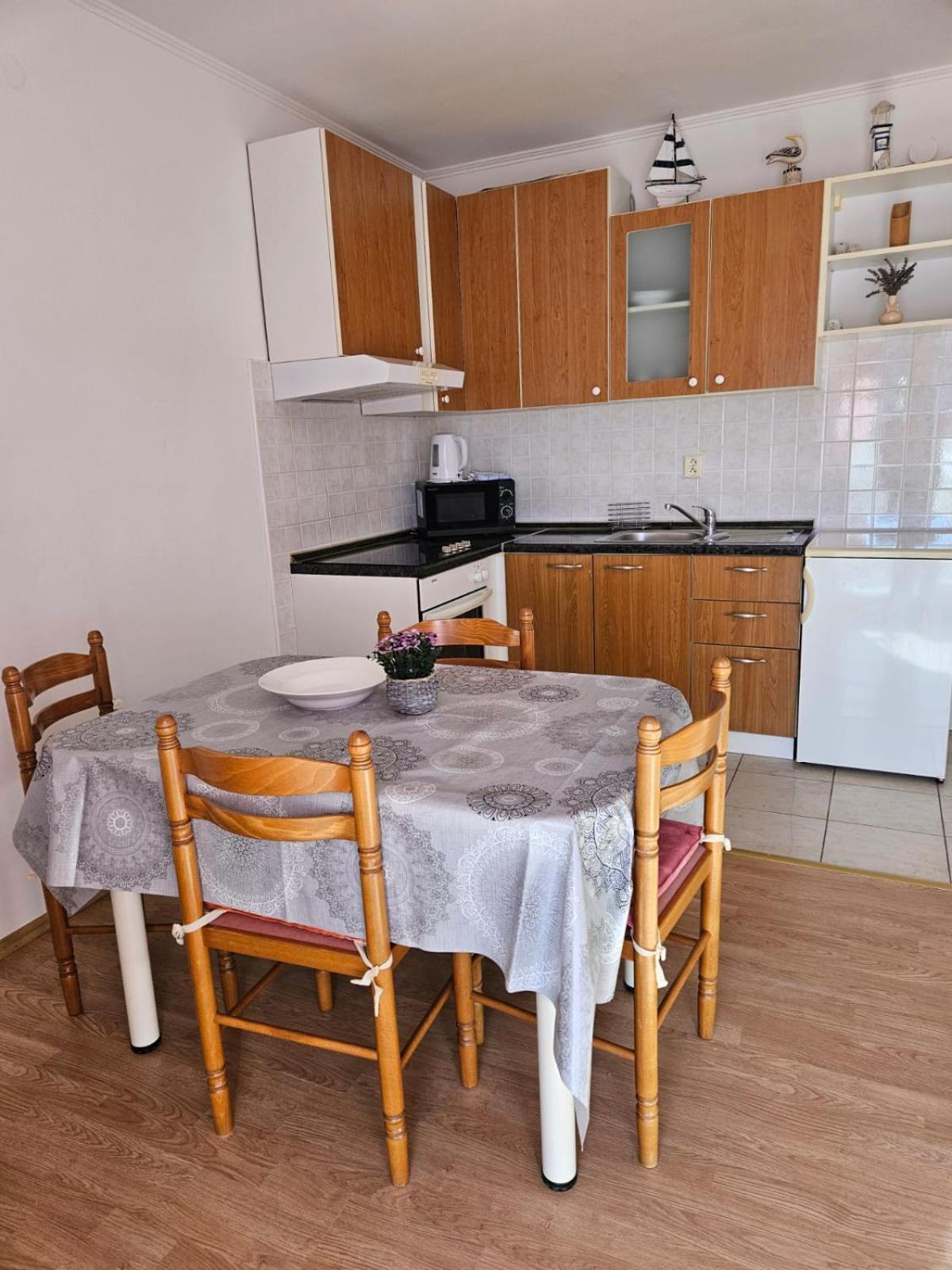 Pljesa Apartments Supetarska Draga Exterior foto